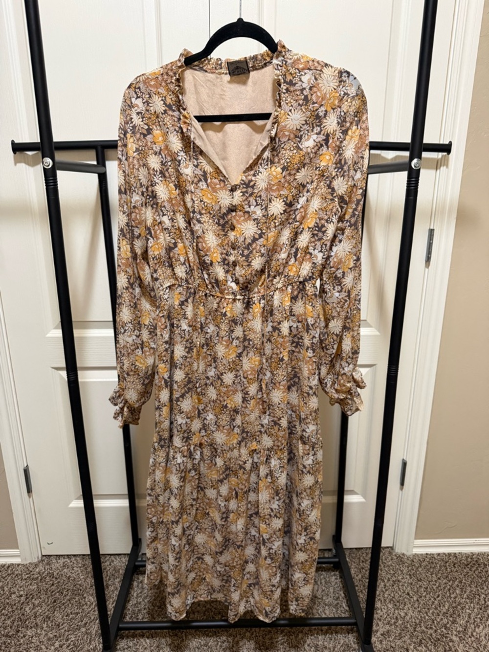 Floral Long Sleeve Midi Dress in Brown and Cream